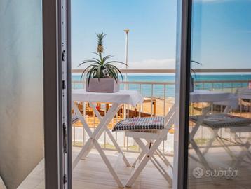 Appartamento spazioso fronte mare