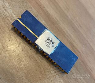 Commodore 64 VIC Ceramico MOS6569R3