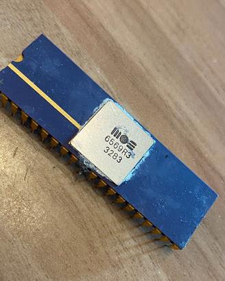 Commodore 64 VIC Ceramico MOS6569R3