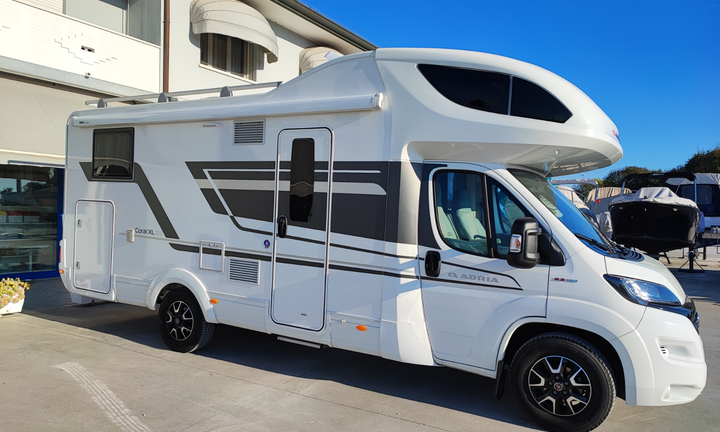 Adria Coral XL 670 SL Axess