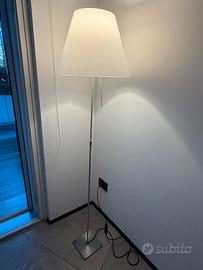 Costanza Lampada da Terra Luceplan