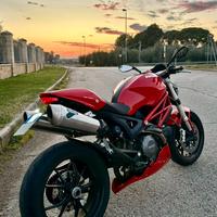 Ducati Monster 796