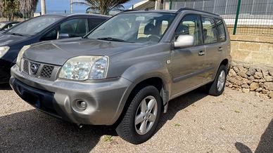 Nissan X-Trail 2.2 dCi Wild 4X2