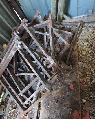 Cravatte in ferro per pilastri