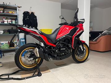 Moto Morini X cape 650 gold whells edition