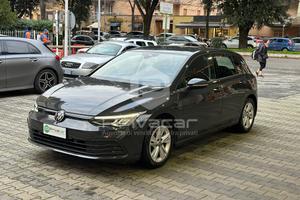 VOLKSWAGEN Golf 1.0 eTSI EVO DSG Life