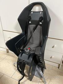 Seggiolino Polisport posteriore.