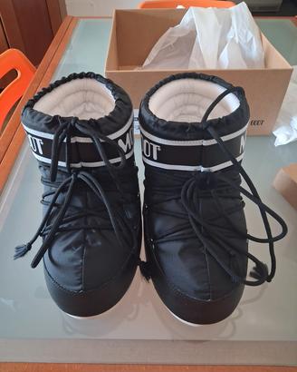 scarpe doposci Moon boot 