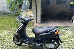 Scooter piagio Fly 100