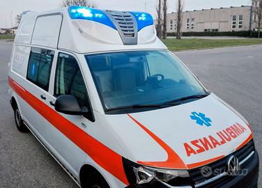Ambulanza Volkswagen T6 4 motion anno 2018