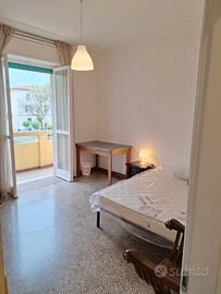 Camera con balcone su Torre in via Piave