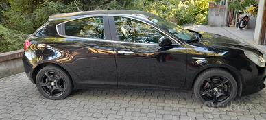 ALFA ROMEO Giulietta (2010-21) - 2010