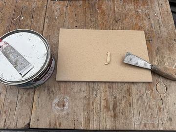 Tavoletta in resina per mischiare stucco metallico