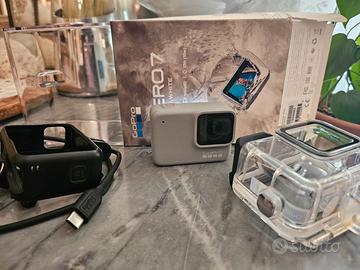 Go Pro hero 7 white