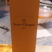 Champagne veuve clicquot