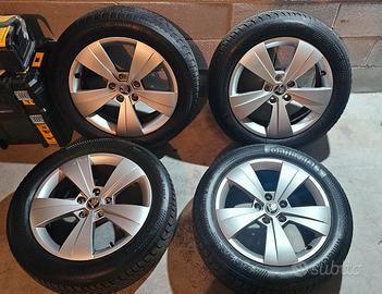 Cerchi e gomme da 17 per Skoda