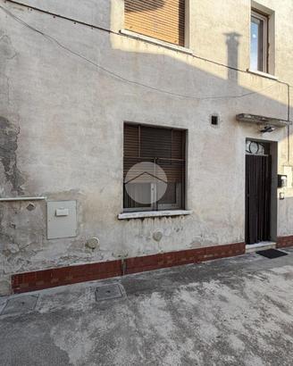 CASA DI CORTE A MAIRANO