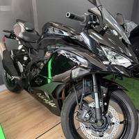 Kawasaki Ninja ZX-4 R RACING