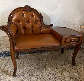 Poltrona con cassetto