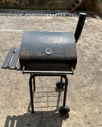 Barbeque a carbonella con accenditore