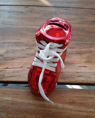 salvadanaio a forma di scarpa