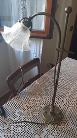 Lampada da tavolo antica