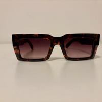 Occhiali da sole leopardati