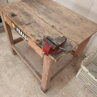 tavolo in legno da lavoro