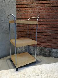 carrello con ruote