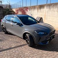 Cuora Formentor plug-in 204 cv