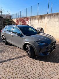 Cuora Formentor plug-in 204 cv