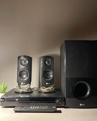 Home Theatre LG 2.1 DVD e Subwoofer (DVD + Casse)
