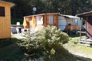 Roulotte e preingresso in legno