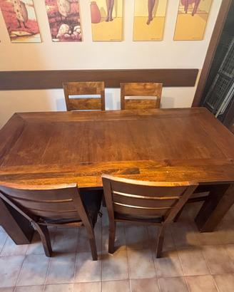 Tavolo e 6 sedie in legno massello