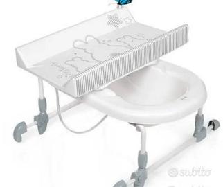 Bagnetto con fasciatoio da vasca Brevi