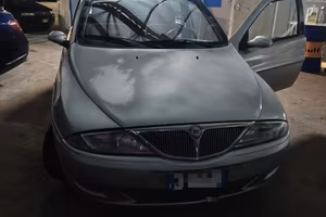 macchina lancia