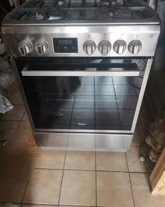 fornello con forno wirphool 
