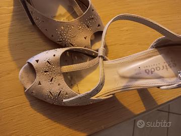 scarpa con tacco