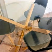 tavolo rotondo e quattro sedie jisk