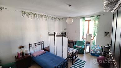 Stanza doppia PER SOLE RAGAZZE