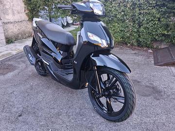 Peugeot Kisbee 125-SCOOTER-NERO