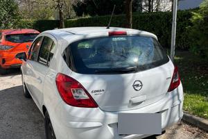 Opel corsa 1.3 CDTI 75CV (55 kw)