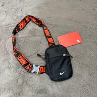 Marsupio a traccola nike nero e arancione