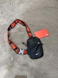 Marsupio a traccola nike nero e arancione