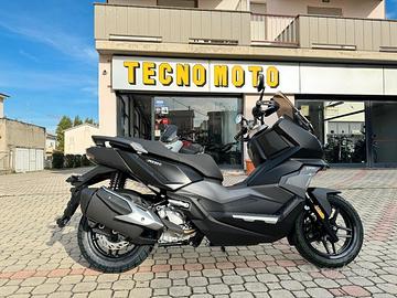 ADX 300 - SYM * PROMO -500e *