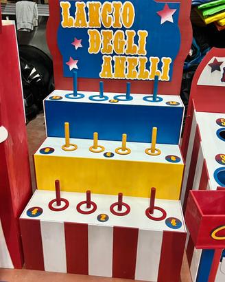 Gioco lancio degli anelli  luna park bambini circo