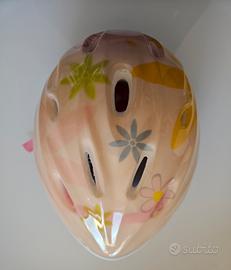 Casco, ginocchiere e para gomiti