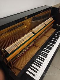 Pianoforte YAMAHA P1