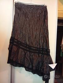 gonna stropicciata nera