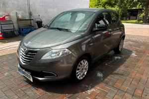 Lancia Ypsilon 1.3 MJT 16V 95 CV 5 porte S&S Plati